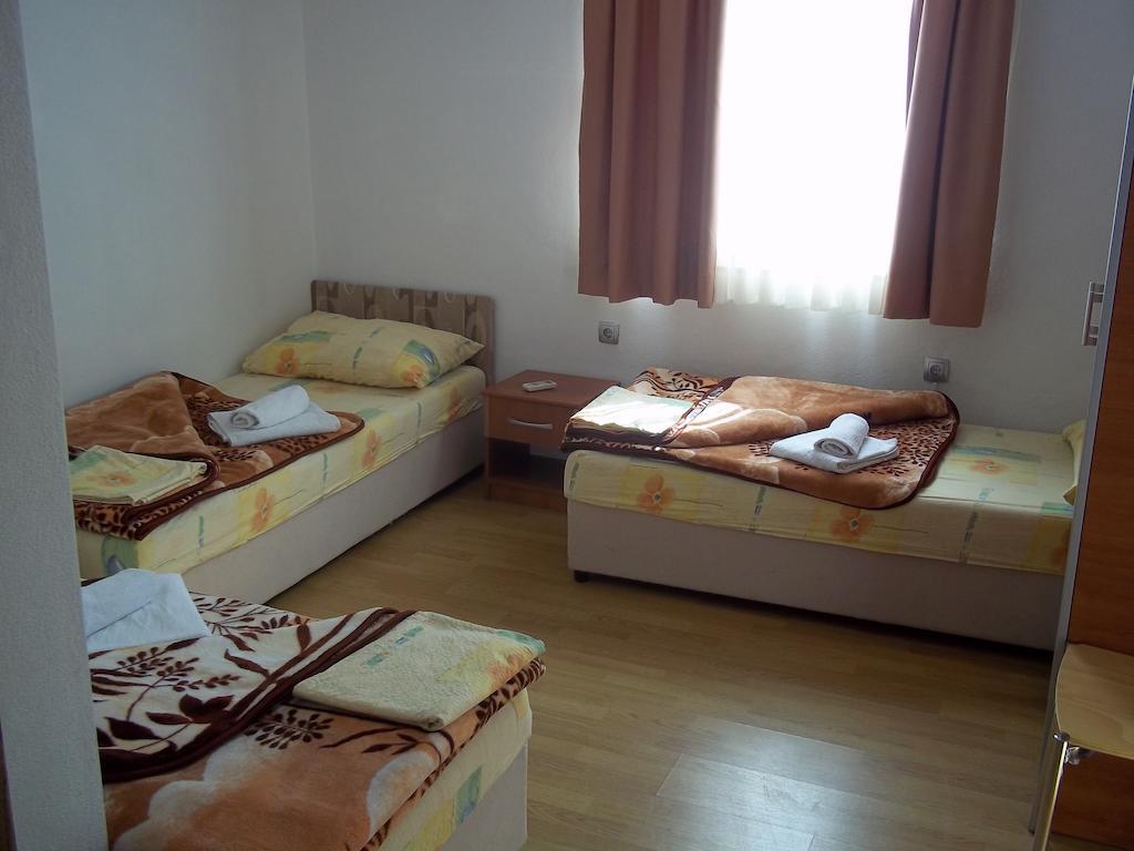 Hotel Quo Vadis Меджугорье Номер фото
