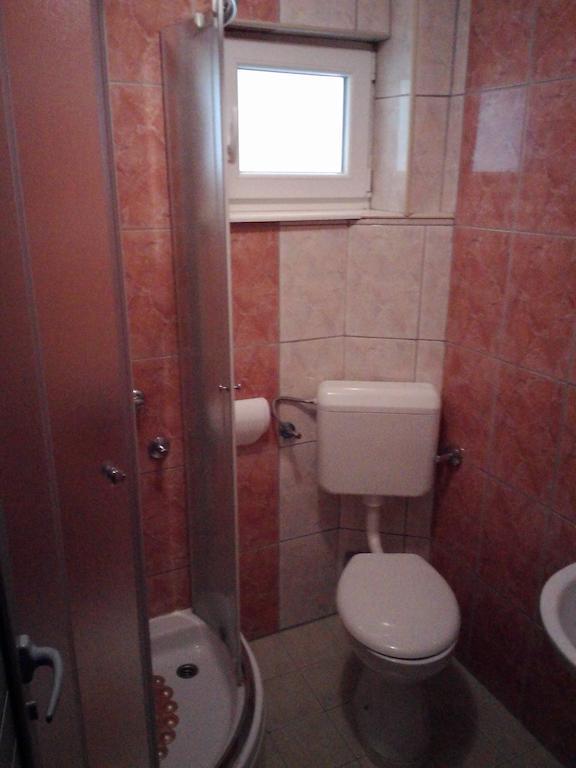 Hotel Quo Vadis Меджугорье Экстерьер фото